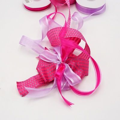Elegantes rosa gewebtes Band-Set