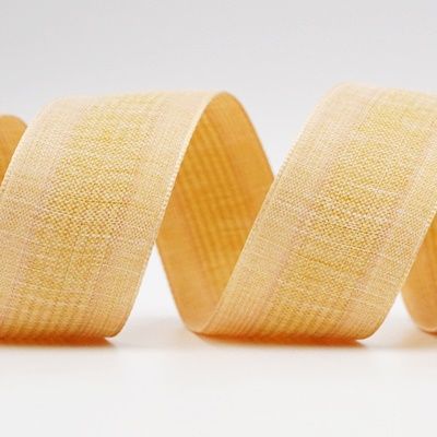 Nastro liscio di colore chiaro