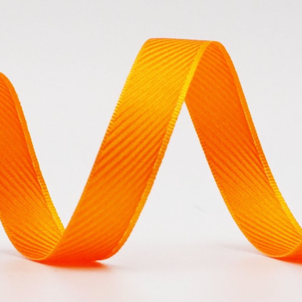 Wstążka z diagonalnym splotem_K1715