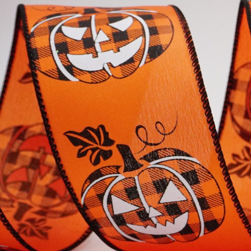 Hauskaa hymyilevää kurpitsanleikattua Halloween-nauhaa