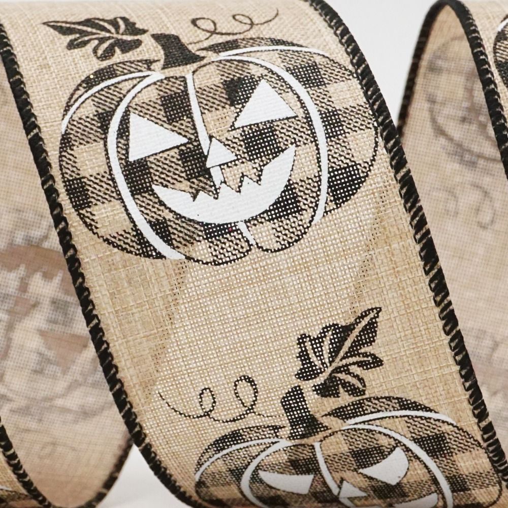 Hauskaa hymyilevää kurpitsanleikattua Halloween-nauhaa