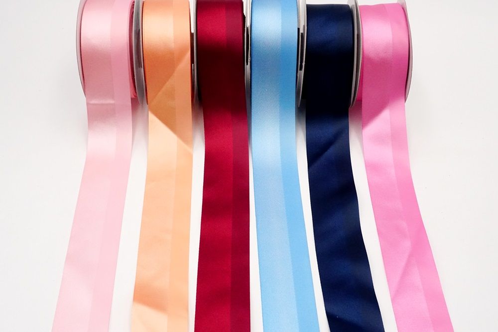 Ezüst Pöttyös és Bélés Szatén Szalag_K1060S