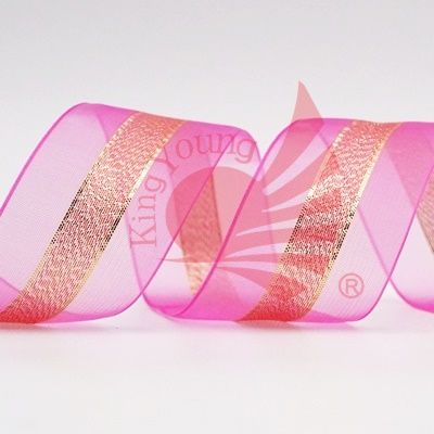 Kimaltava raidallinen läpinäkyvä nauha