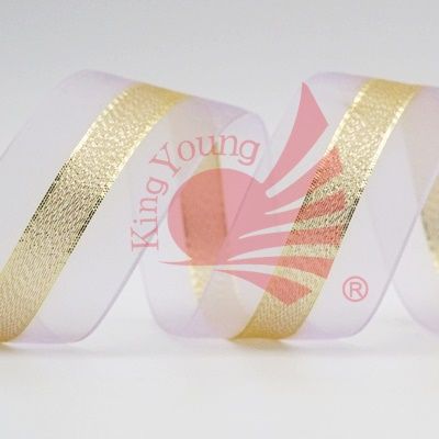 Kimaltava raidallinen läpinäkyvä nauha