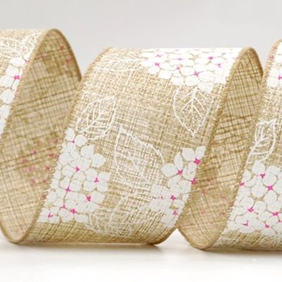 Белая проволочная лента с гортензией_KF8359