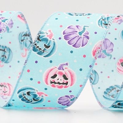 Urocze twarze dyni na wstążce halloweenowej_KF9928