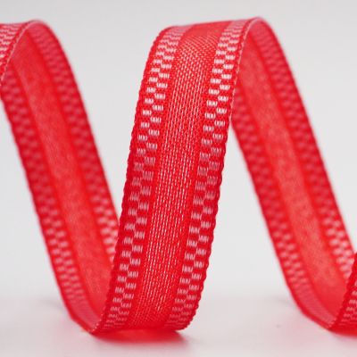 Ленточка с клетчатым краем Ленточка с клетчатым краем